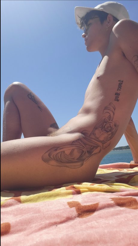 Photo nue de fuite OnlyFans de Tattooed Twink