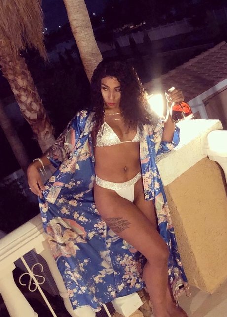 Photo nue de fuite OnlyFans de Gianna Nova