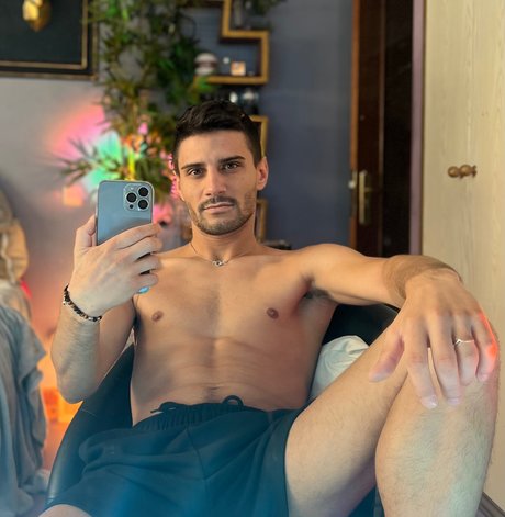 Photo nue de fuite OnlyFans de Masterp0rnxl