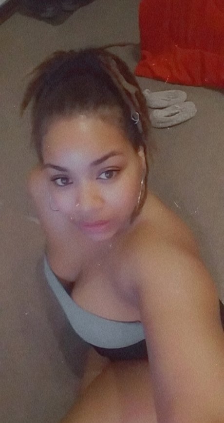 Photo nue de fuite OnlyFans de Tiffaninicolle