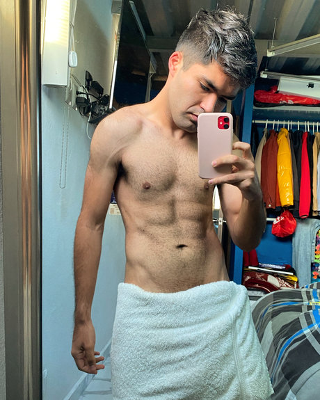 Photo nue de fuite OnlyFans de Tito97