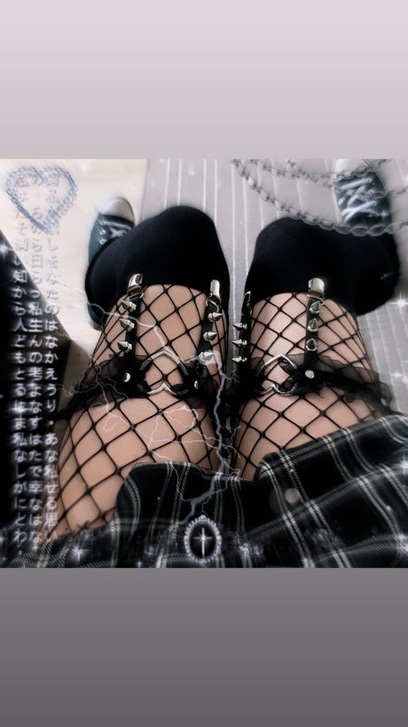 Photo nue de fuite OnlyFans de 2shytodie