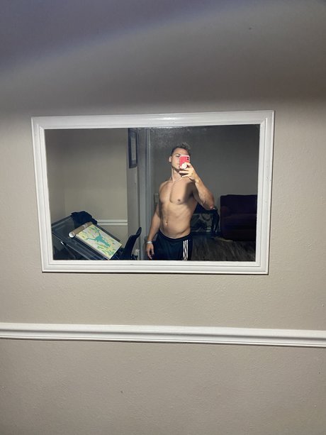 Photo nue de fuite OnlyFans de Brandon Knight