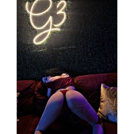 Photo nue de fuite OnlyFans de Liza Renee