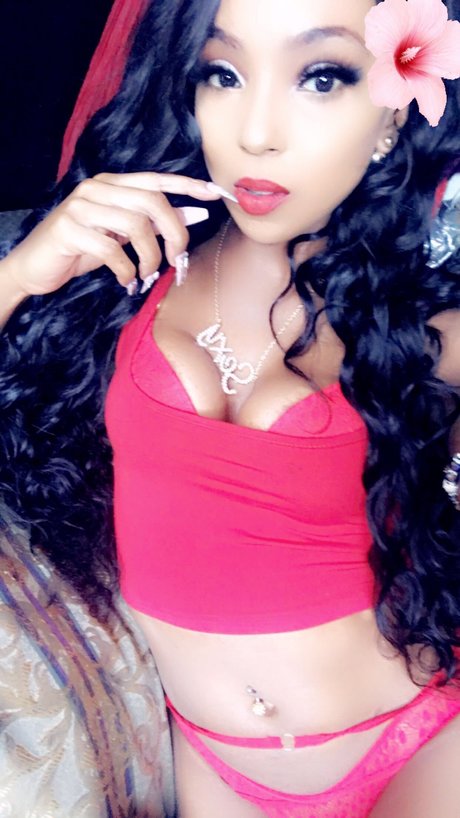 Photo nue de fuite OnlyFans de Barbie Girl