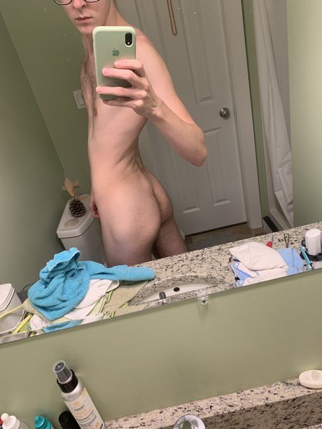 Photo nue de fuite OnlyFans de Nathan