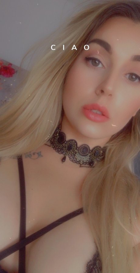 Photo nue de fuite OnlyFans de Luckylou992