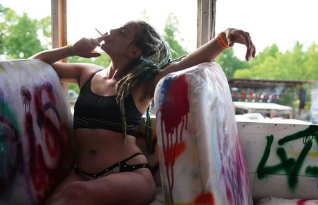 Photo nue de fuite OnlyFans de Navi Rose