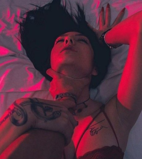 Photo nue de fuite OnlyFans de Menhaveonlyfanstoo