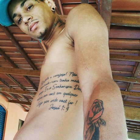 Photo nue de fuite OnlyFans de Pedro Ribeiro
