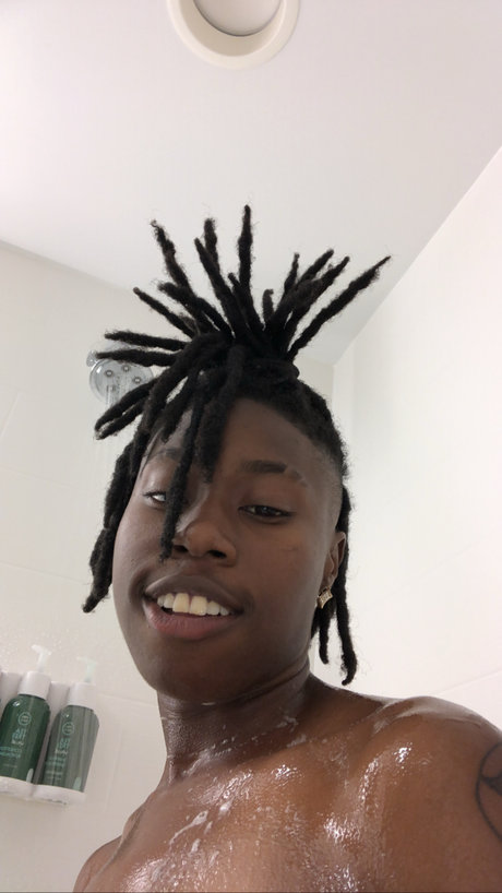 Photo nue de fuite OnlyFans de Hustla Baby 