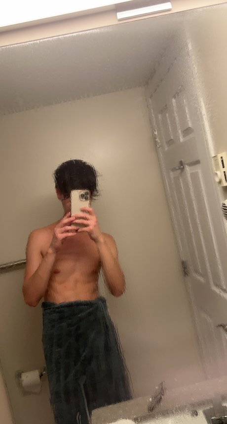 Photo nue de fuite OnlyFans de James Logan