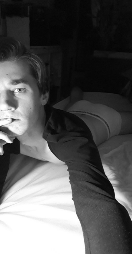 Photo nue de fuite OnlyFans de Robin