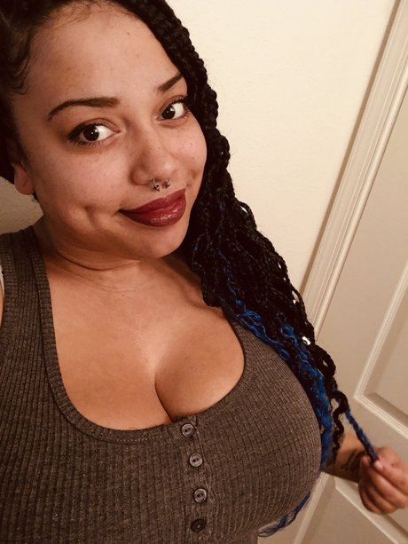 Photo nue de fuite OnlyFans de Therealroxyrose