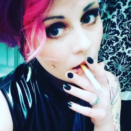 Photo nue de fuite OnlyFans de Poppy Noir