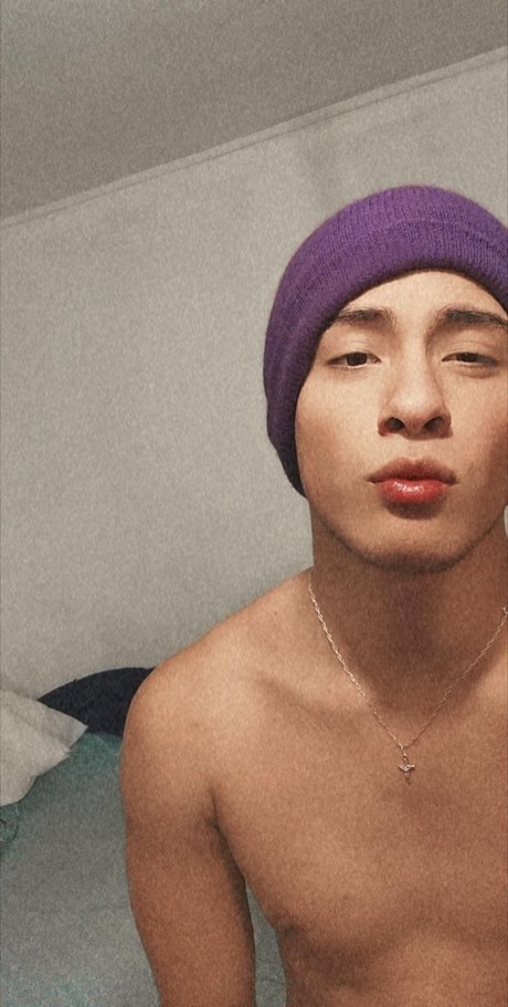 Photo nue de fuite OnlyFans de Adonis