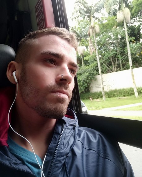 Photo nue de fuite OnlyFans de Wesley Alex
