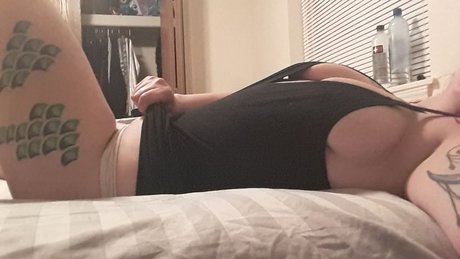 Photo nue de fuite OnlyFans de Submissivesiren69