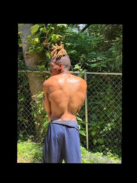 Photo nue de fuite OnlyFans de Giovanni