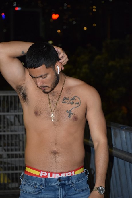 Photo nue de fuite OnlyFans de Ronnyelchino22