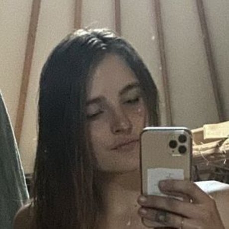 Photo nue de fuite OnlyFans de Nicolle Love