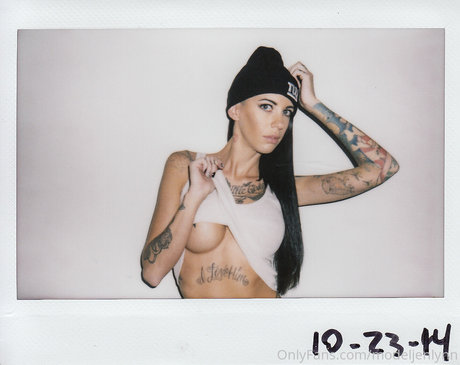 Jennifer Lynn VIP