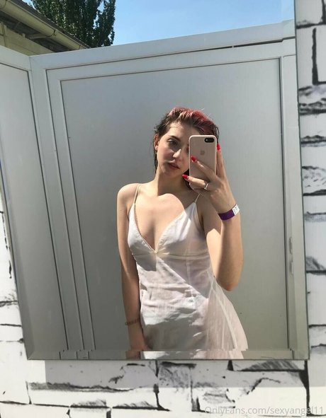 Photo nue de fuite OnlyFans de Sexyangel11