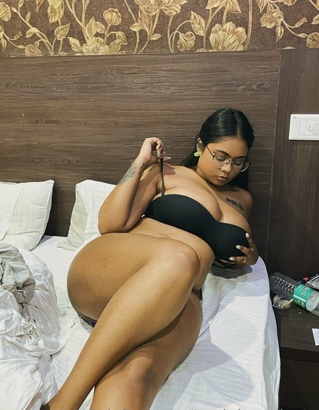 Photo nue de fuite OnlyFans de Oasi Das