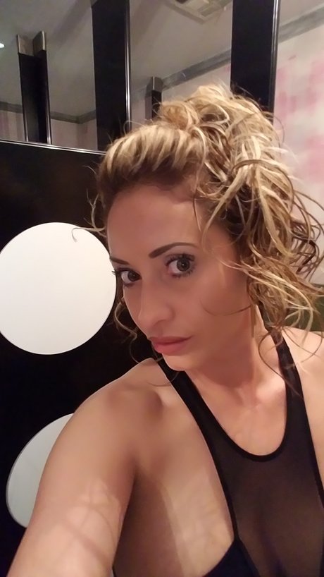 Eva Notty