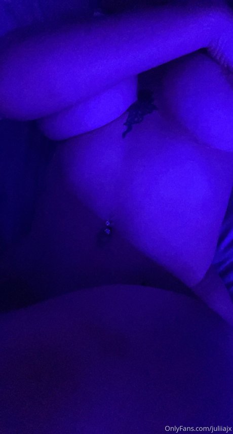 Photo nue de fuite OnlyFans de Juliia