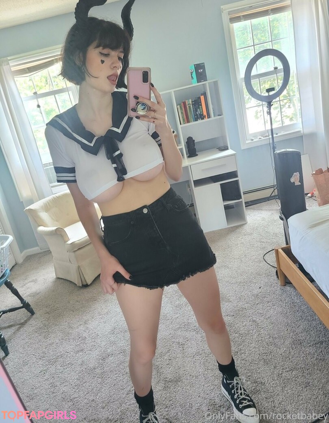 Photo nue de fuite OnlyFans de Rocketbabey #1258