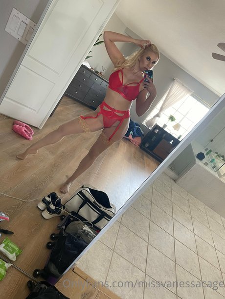 Vanessa Cage