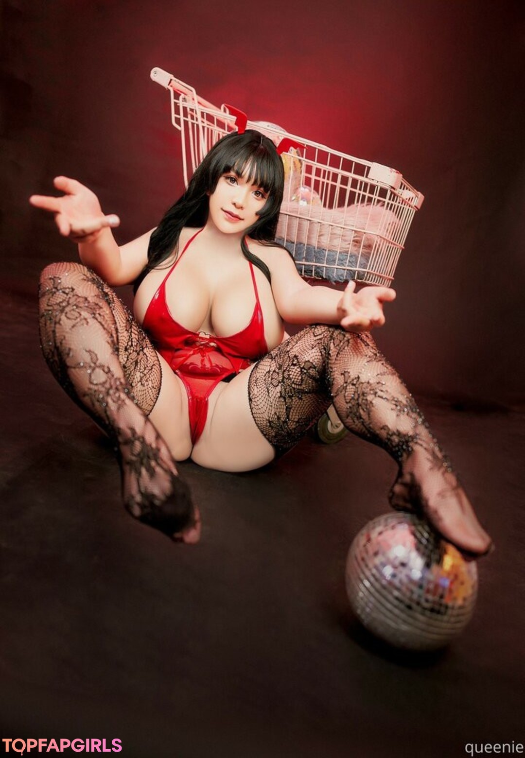 Photo nue de fuite OnlyFans de Queenie #3000