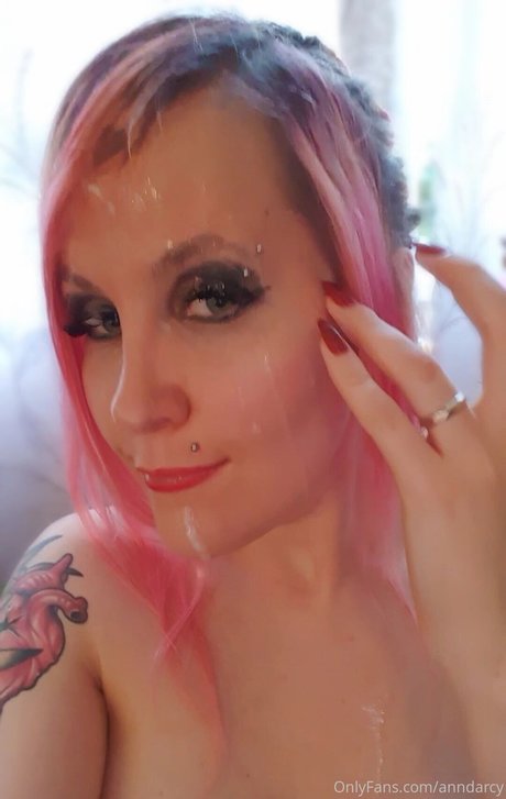 Photo nue de fuite OnlyFans de Ann Darcy