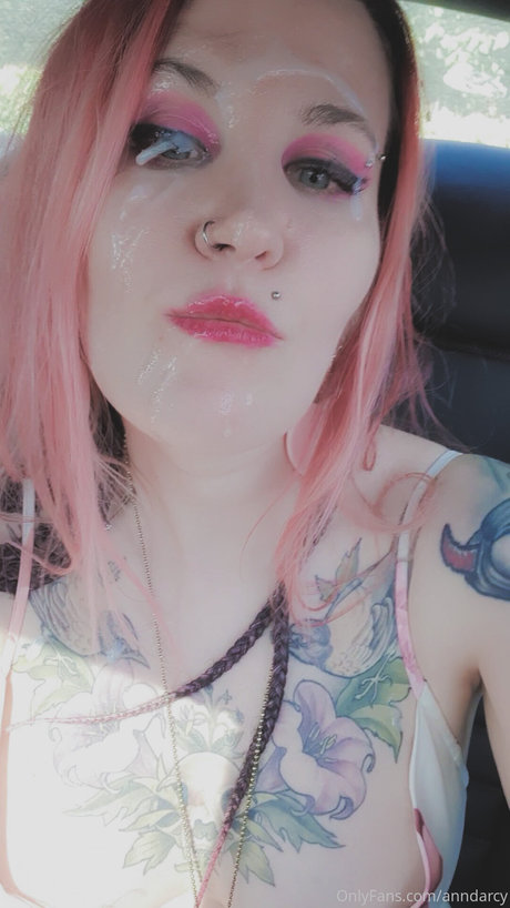 Photo nue de fuite OnlyFans de Ann Darcy