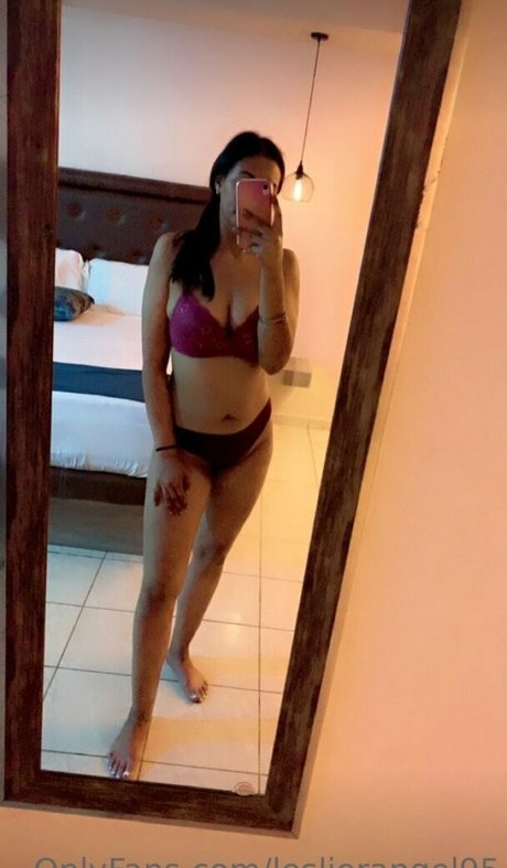 Photo nue de fuite OnlyFans de Leslierangel95