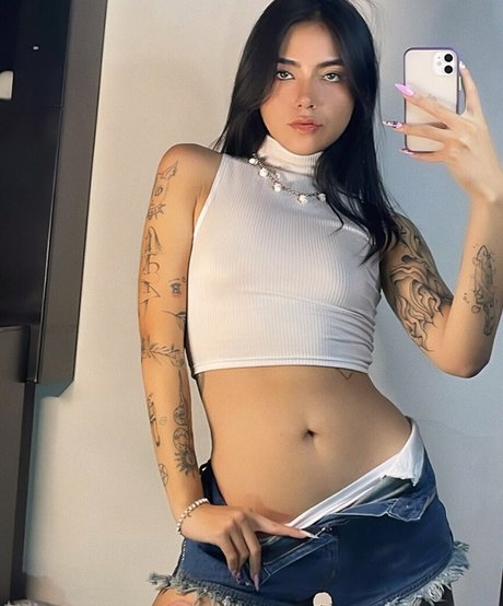 Photo nue de fuite OnlyFans de Ximenarojasp