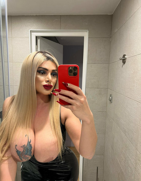 Photo nue de fuite OnlyFans de Pamelafalcao