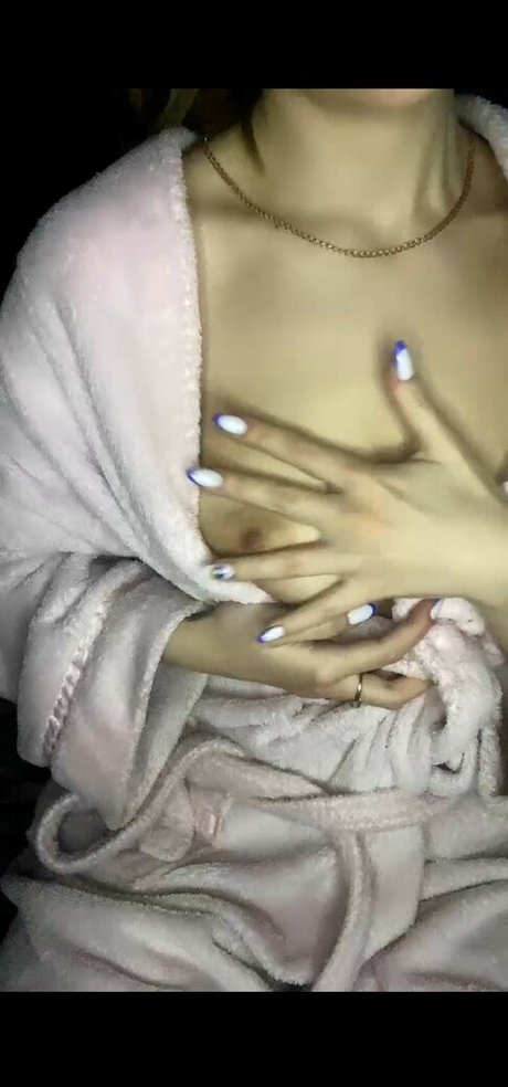Photo nue de fuite OnlyFans de Tornadi