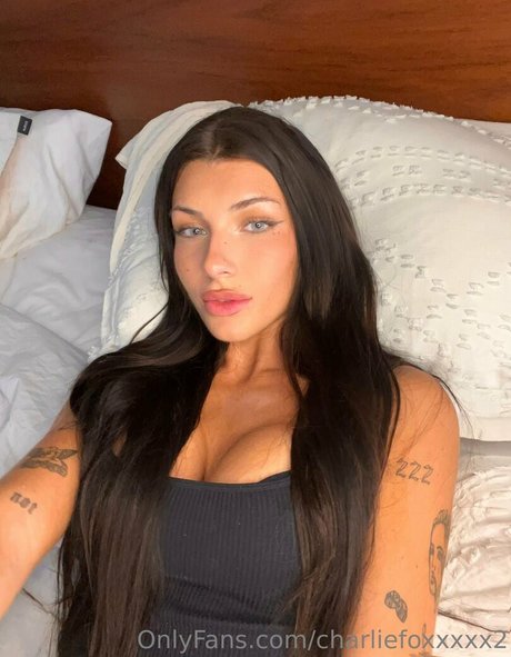 Photo nue de fuite OnlyFans de Charliefoxxxxx2