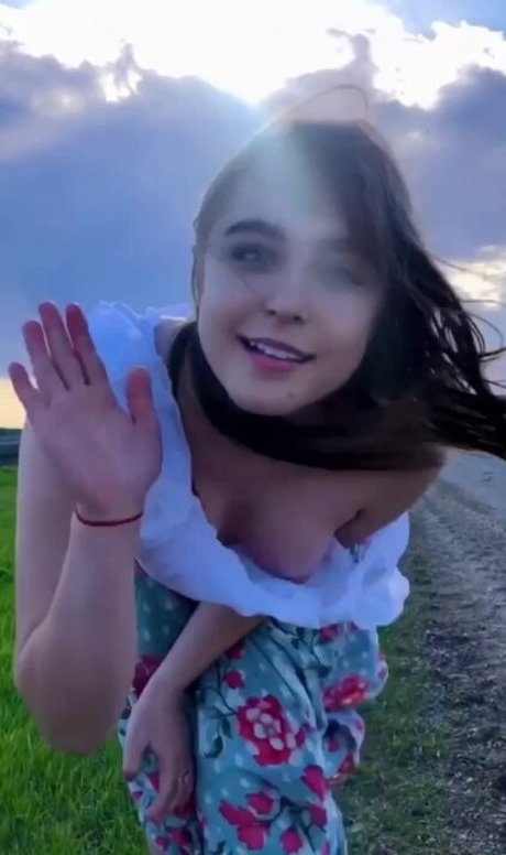 Photo nue de fuite OnlyFans de Charlotte Winslow