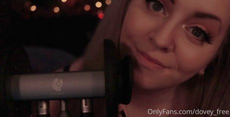 Photo nue de fuite OnlyFans de Doveyfree