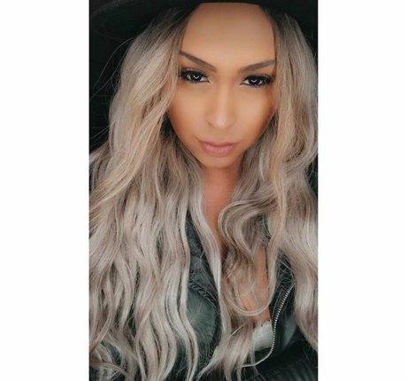 Adrianna Vega