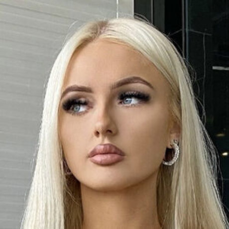 Photo nue de fuite OnlyFans de Savannah Gillman