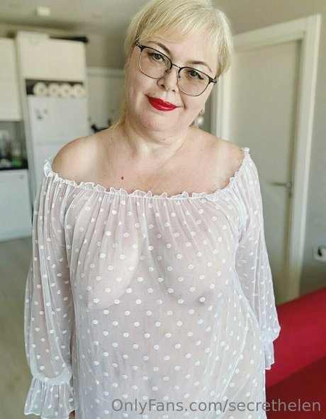 Photo nue de fuite OnlyFans de Secrethelen