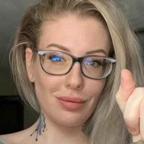 Photo nue de fuite OnlyFans de Sarah Karuna Satori