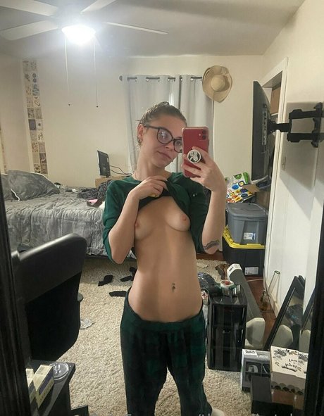 Photo nue de fuite OnlyFans de Kate Lynx
