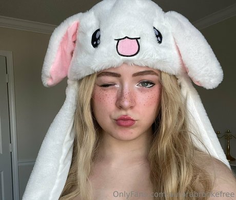 Photo nue de fuite OnlyFans de Aurorabrookefree