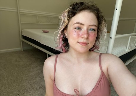 Photo nue de fuite OnlyFans de Aurorabrookefree