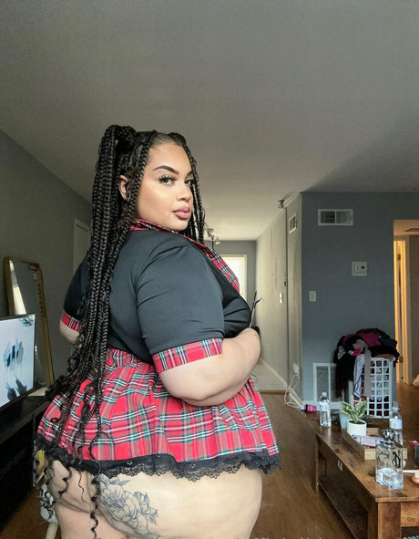 Photo nue de fuite OnlyFans de Officialhhoneybee